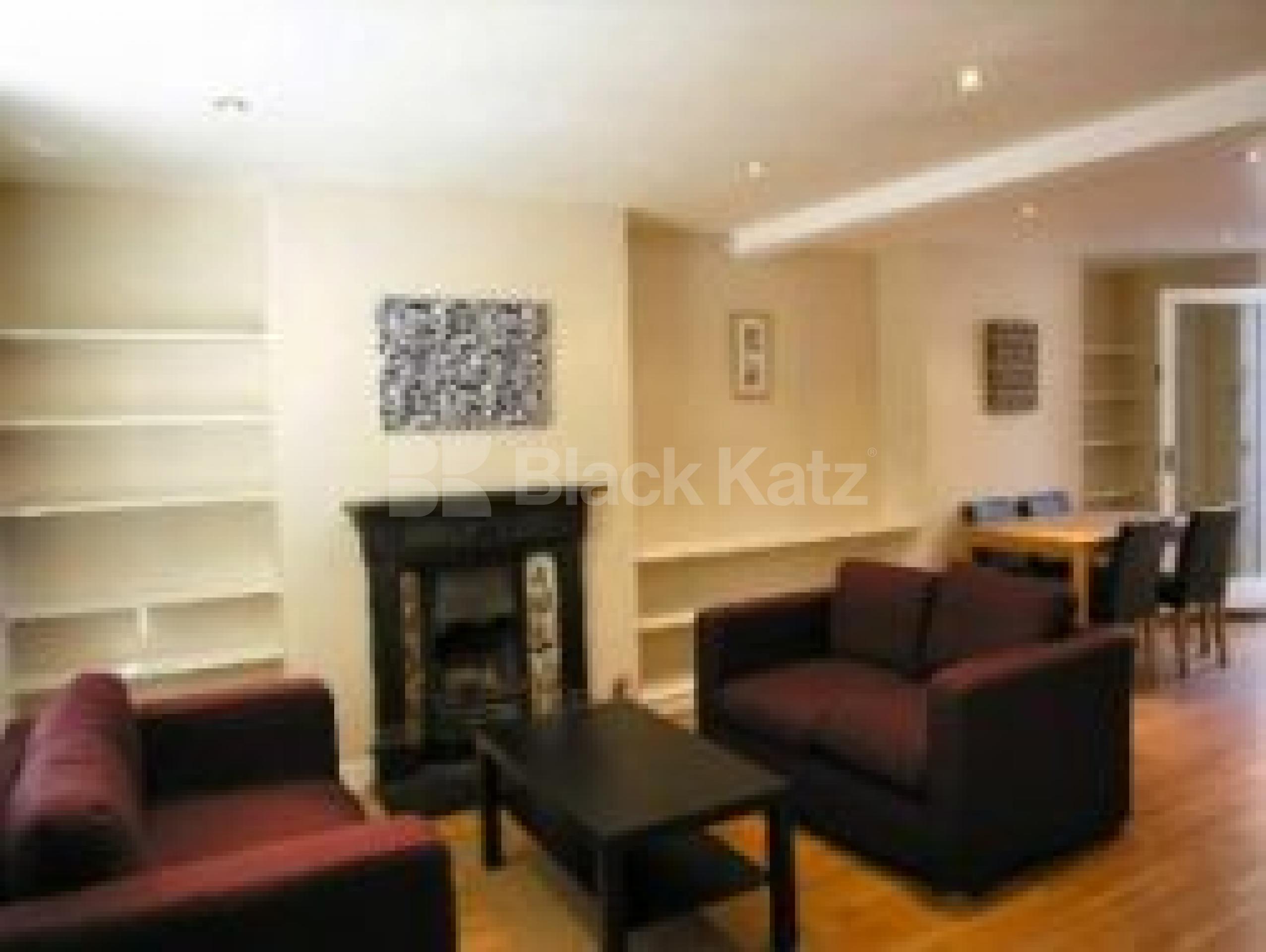 			MUST SEE!!!, 3 Bedroom, 1 bath, 1 reception Terraced House			 Wynford Road, Islington N1